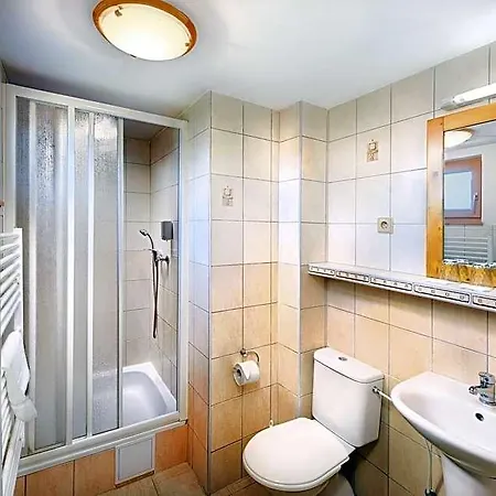 Village Tatralandia Hotel 2*